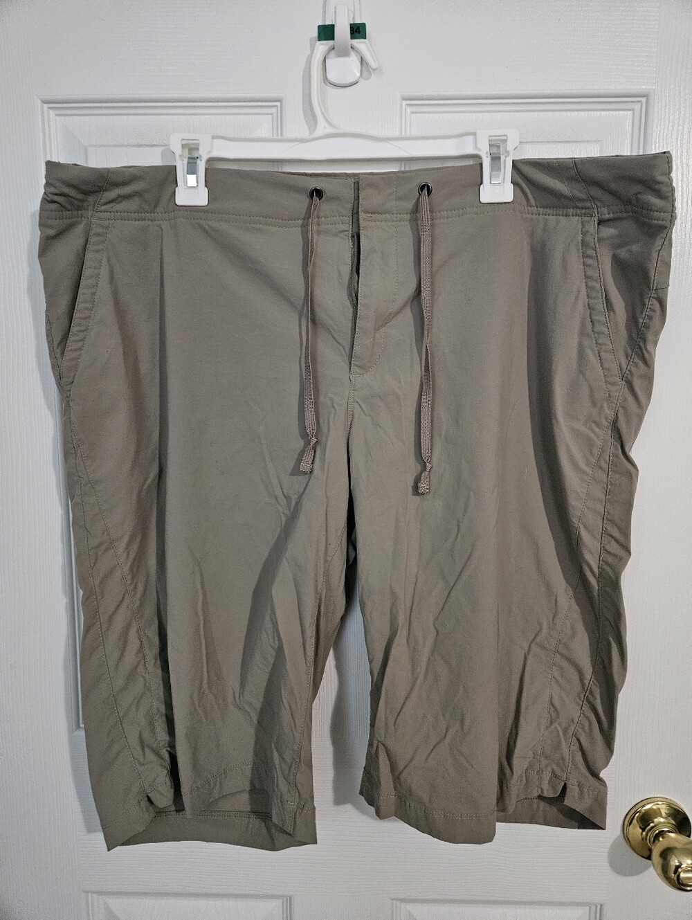 Columbia Taupe Drawstring Long Shorts